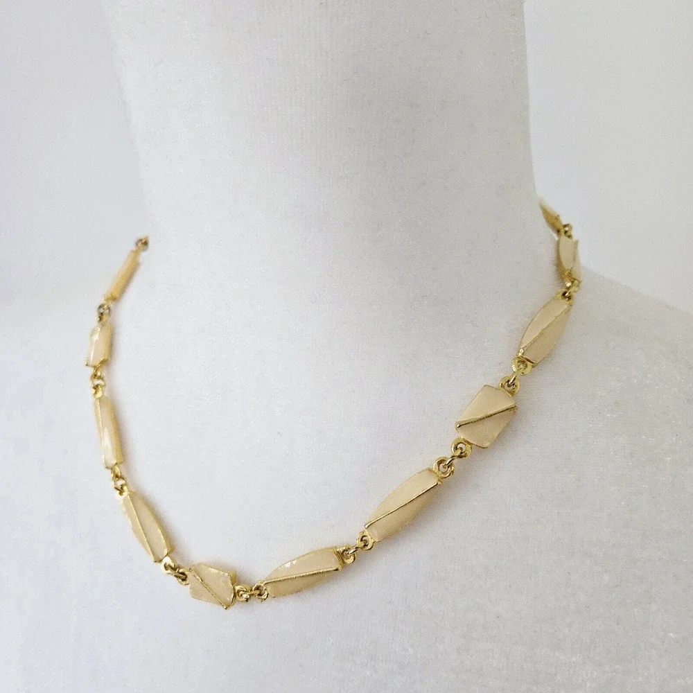 Vintage Choker Necklace Goldtone Cream Enamel Classic Midcentury Twee Coquette